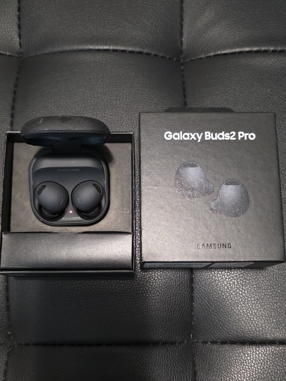Samsung Galaxy Buds2 Pro - Black Charging Case Included